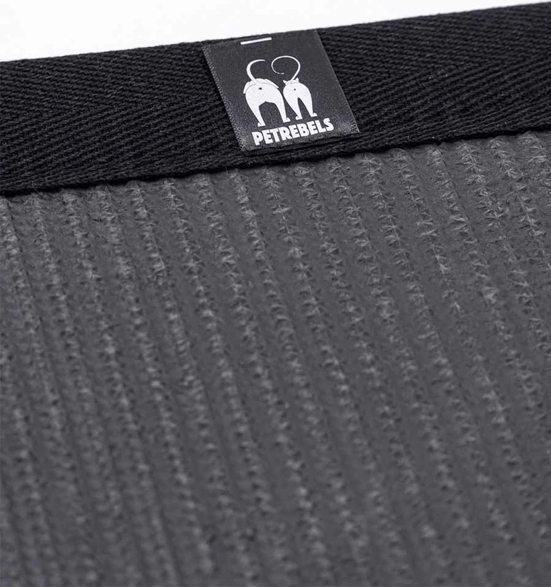 Petrebels Mastermat 80 Katten Krabmat - Zwart - 80 X 50 Cm - Zeer Sterk 6 Petrebels Mastermat 80 Katten Krabmat - Zwart - 80 X 50 Cm - Zeer Sterk - Image 4