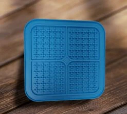 Doodadeals® Likmat Hond – Slowfeeder Hond – Ook Kat - Anti Schrokbak – Snuffelmat – Blauw – 1 Stuk -Huisdierbenodigdheden Korting 1200x1082 1