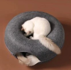 Merkloos A.K.A. Kattentunnel En Kattenmand In-1 – Kattenspeelgoed Speeltunnel Kattenhuis – Kattenhol Rond Kattenspeeltjes - Cat Cave Donut - Antraciet Vilt -Huisdierbenodigdheden Korting 1200x1196 33