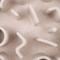 District 70 BAMBOO Slowfeeder - Stijlvolle Anti-schrok Voerbak Voor Honden - In De Kleur Merengue, Ice Blue En Donkergrijs – Maat Small Of Large - Kleur: Merengue, Maat: Small Ø21 Cm (1200 ML) -Huisdierbenodigdheden Korting 1200x1200 1334