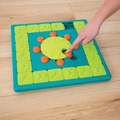 Nina Ottosson Interactieve Hondenpuzzel Vulbaar Met Snacks Voor De Slimste Honden - Outward Hound Multipuzzle -Huisdierbenodigdheden Korting 1200x1200 1969