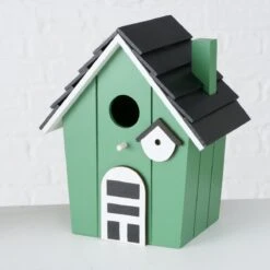 Vogelhuisje In Groen Met Een Zwart Dakje