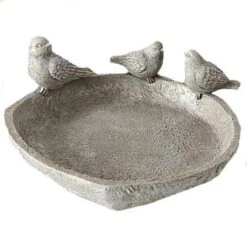 Vogelbadje Grijs Met 3 Vogeltjes Op De Rand