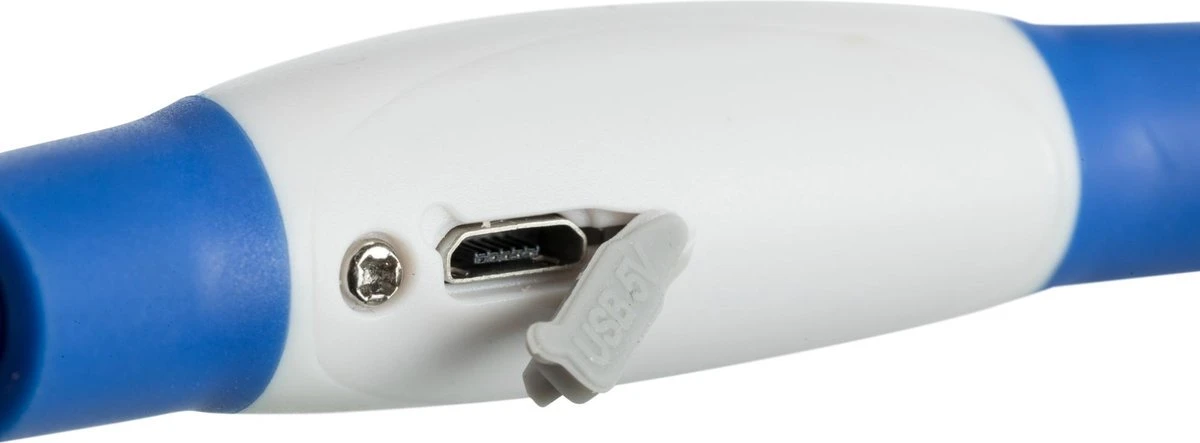 Trixie Halsband Usb Flash Light Lichtgevend Oplaadbaar Tpu Blauw - 40X0.8 CM 6 Trixie Halsband Usb Flash Light Lichtgevend Oplaadbaar Tpu Blauw - 40X0.8 CM - Image 4