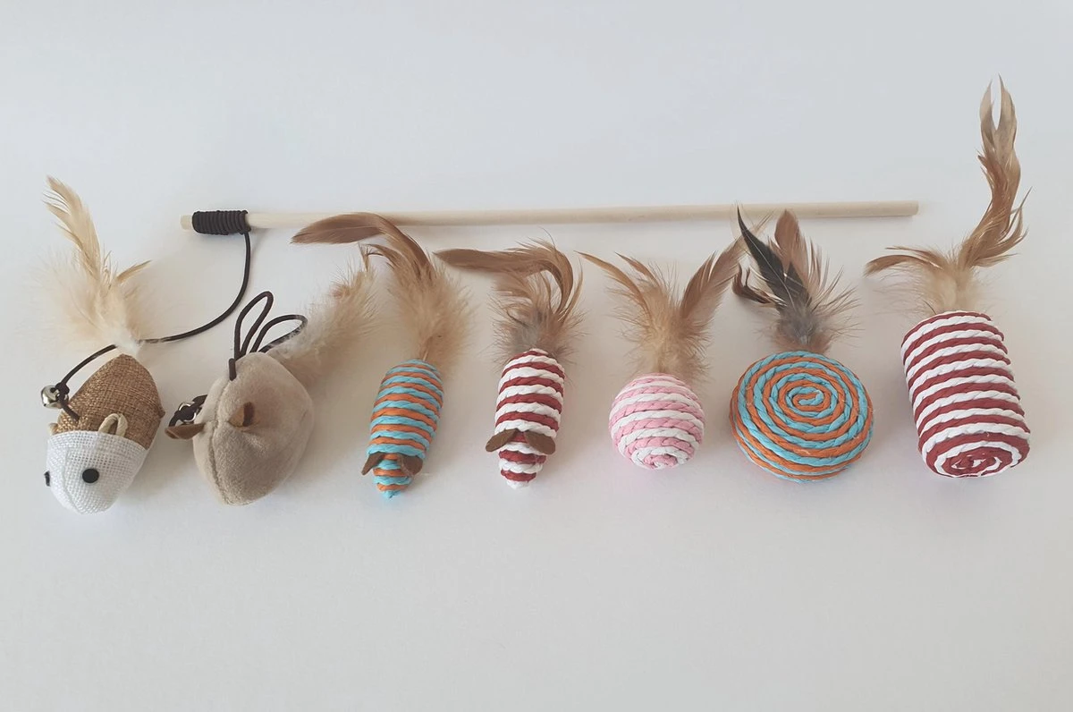 Make Life Beautiful® - Kattenspeeltjes Set - 7-delig - Kattenspeelgoed - Kattenhengel - Speelmuisjes - Kattenspeelgoed Set 4 Make Life Beautiful® - Kattenspeeltjes Set - 7-delig - Kattenspeelgoed - Kattenhengel - Speelmuisjes - Kattenspeelgoed Set - Image 2