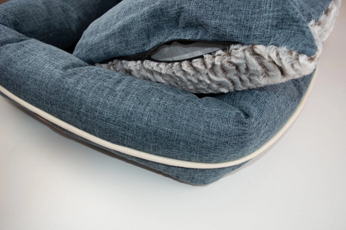 I-CiGO Homy Luxe - Hondenmand - In-kussen Dubbelzijdig Gebruik 70x60xH14cm/Blauw 5 I-CiGO Homy Luxe - Hondenmand - In-kussen Dubbelzijdig Gebruik 70x60xH14cm/Blauw - Image 3