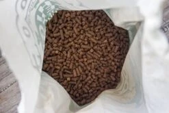 WOOOF Regular 18KG - Geperst Hondenvoer - Geperste Hondenbrokken - Droogvoer - 18KG -Huisdierbenodigdheden Korting 1200x800 62