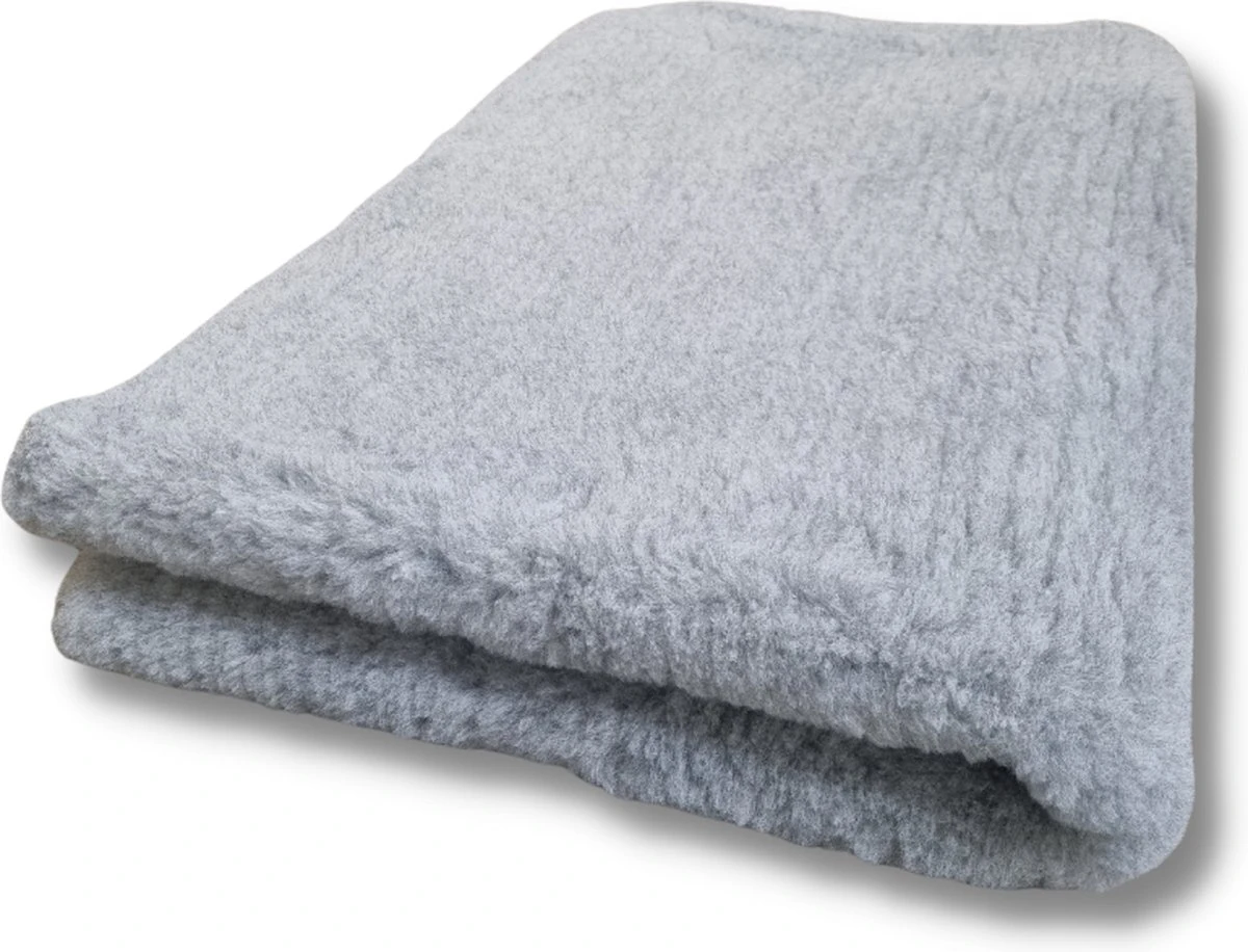 Vetbed Grijs Effen - Antislip Hondenmat - Hondenbed - Hondenmatras - Benchmat - 100 X 75 CM - Machine Wasbaar 7 Vetbed Grijs Effen - Antislip Hondenmat - Hondenbed - Hondenmatras - Benchmat - 100 X 75 CM - Machine Wasbaar - Image 5