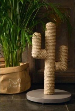 Designed By Lotte Houten Cactus - Krabpaal - Taupe - 35 X 35 X 60 Cm -Huisdierbenodigdheden Korting 812x1200 4